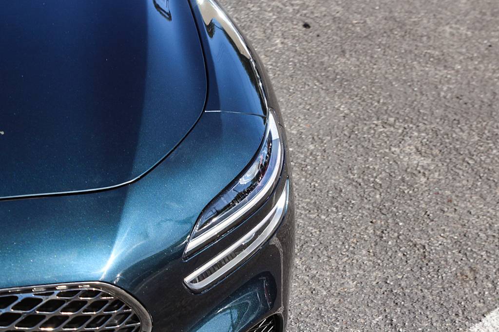 Thumbnail: 2022 Genesis G70 - 22