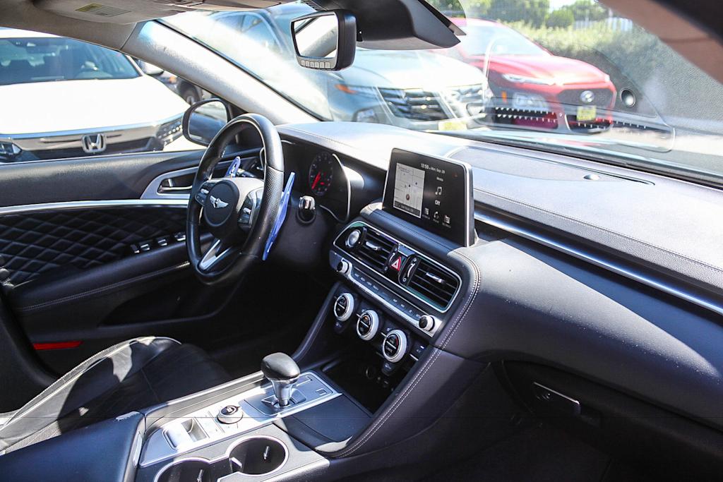 Thumbnail: 2019 Genesis G70 - 12
