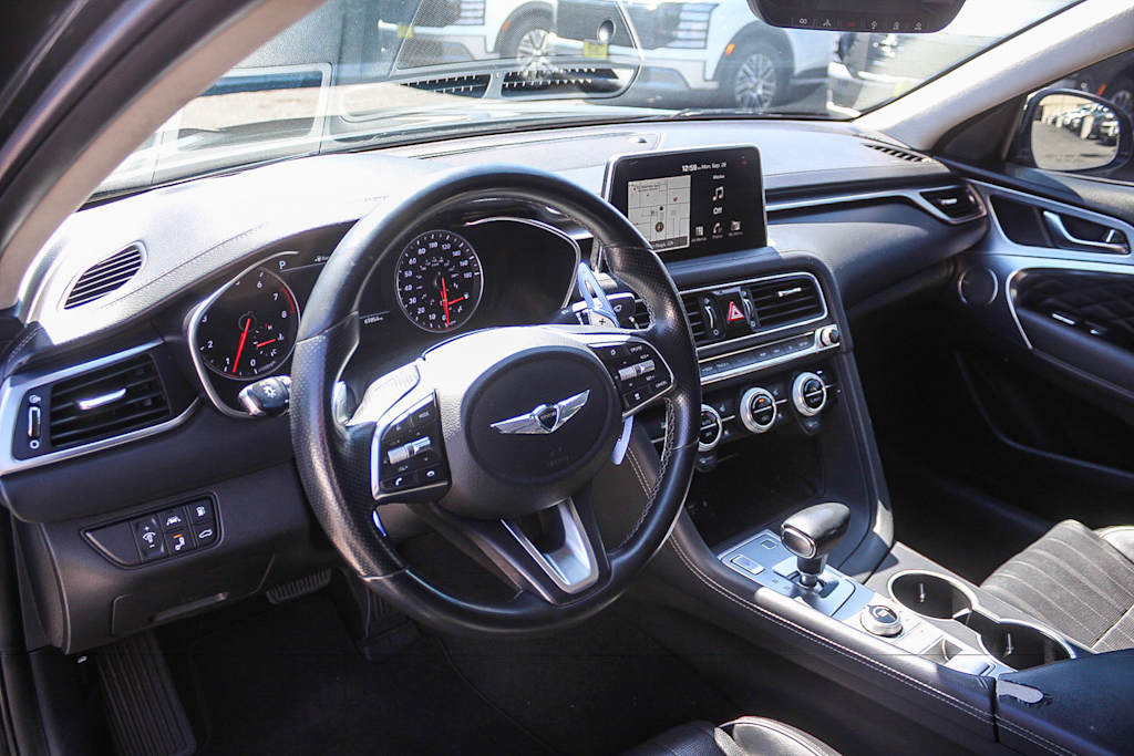 Thumbnail: 2019 Genesis G70 - 13