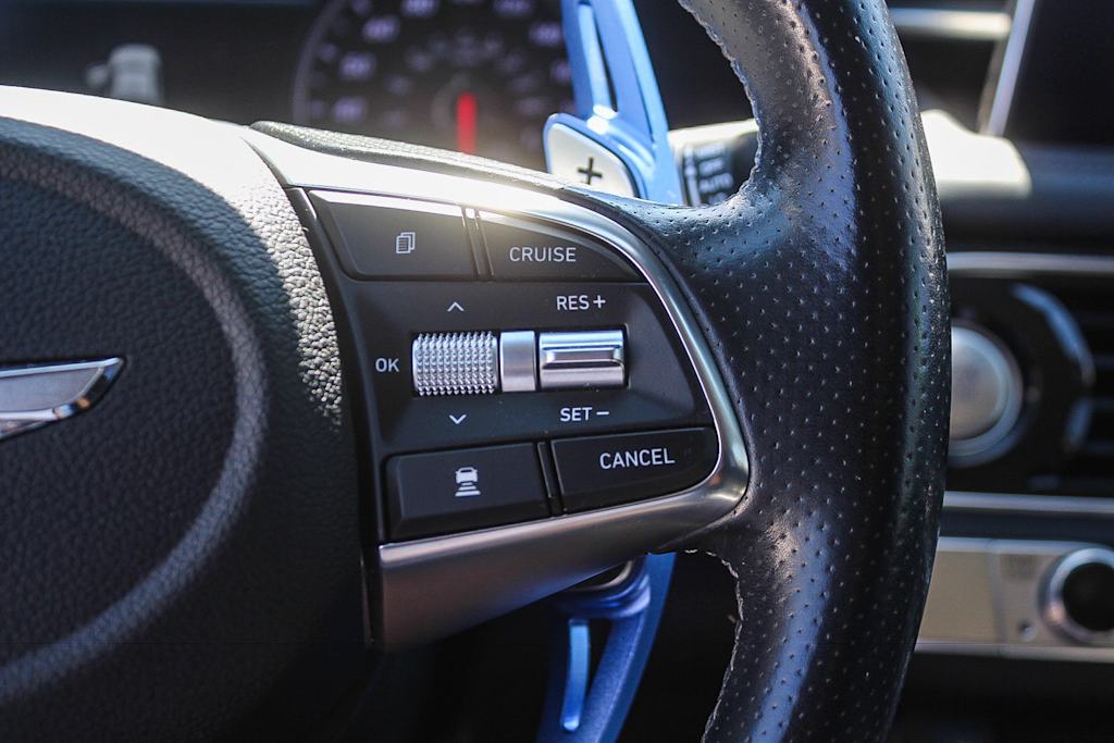 Thumbnail: 2019 Genesis G70 - 29