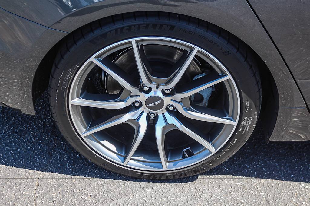 Thumbnail: 2019 Genesis G70 - 7