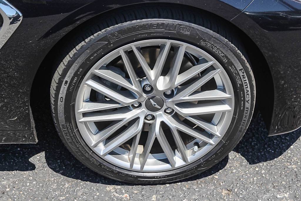 Thumbnail: 2021 Genesis G70 - 21
