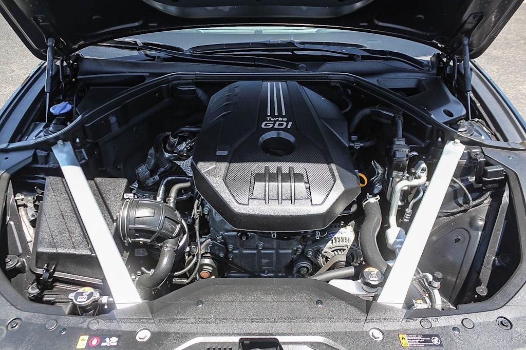 Thumbnail: 2021 Genesis G70 - 8