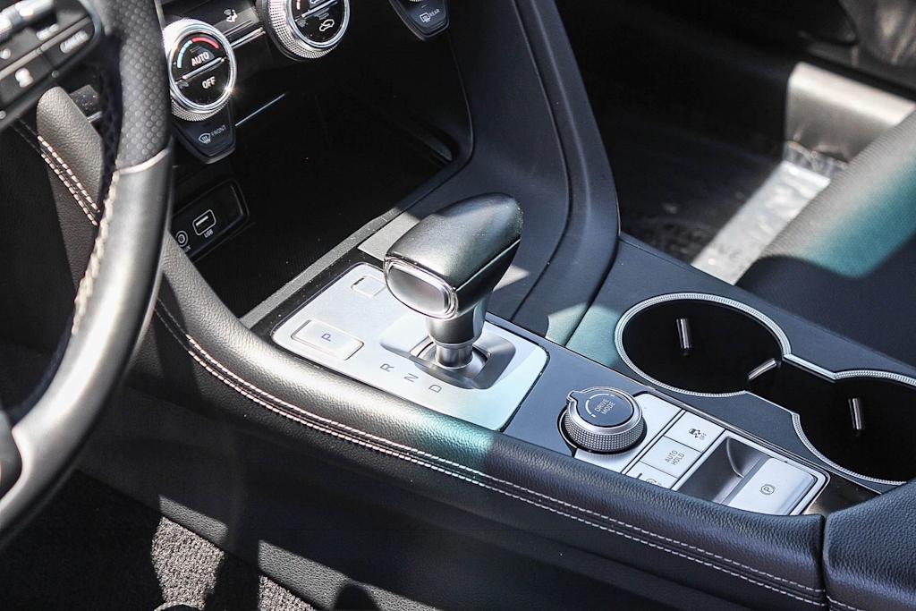 Thumbnail: 2021 Genesis G70 - 15