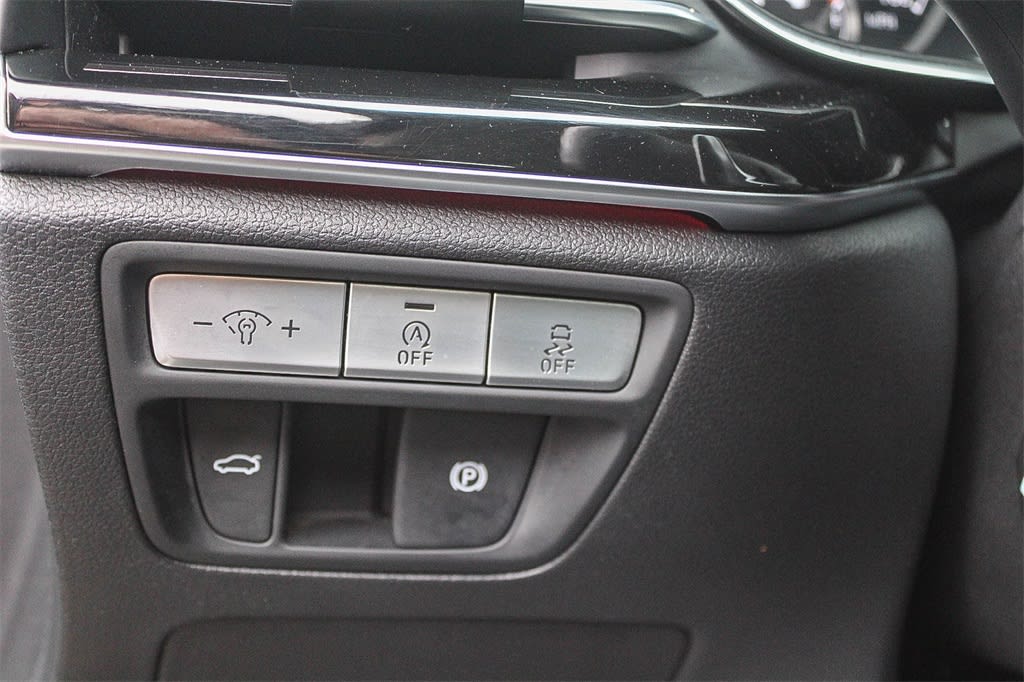 Thumbnail: 2023 Genesis G80 - 33