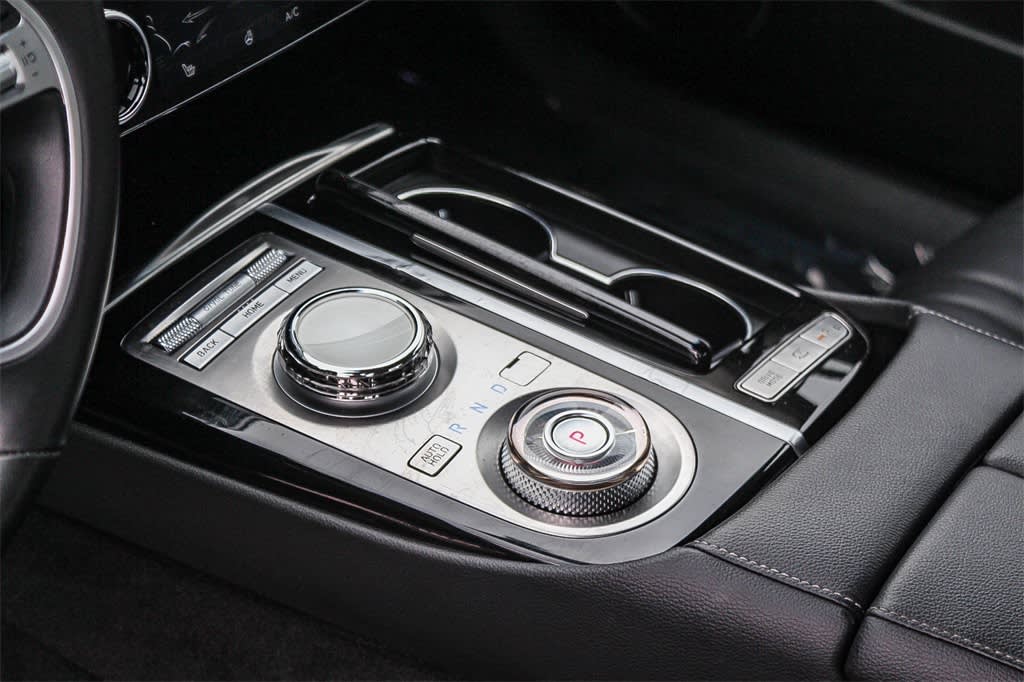 Thumbnail: 2023 Genesis G80 - 30