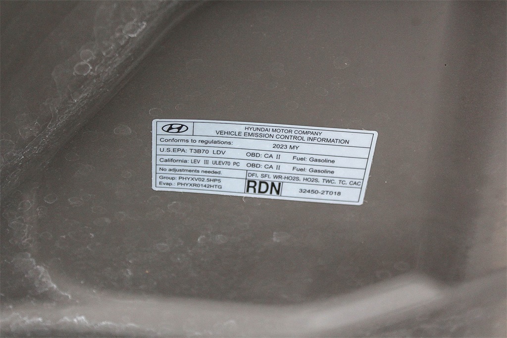 Thumbnail: 2023 Genesis G80 - 18