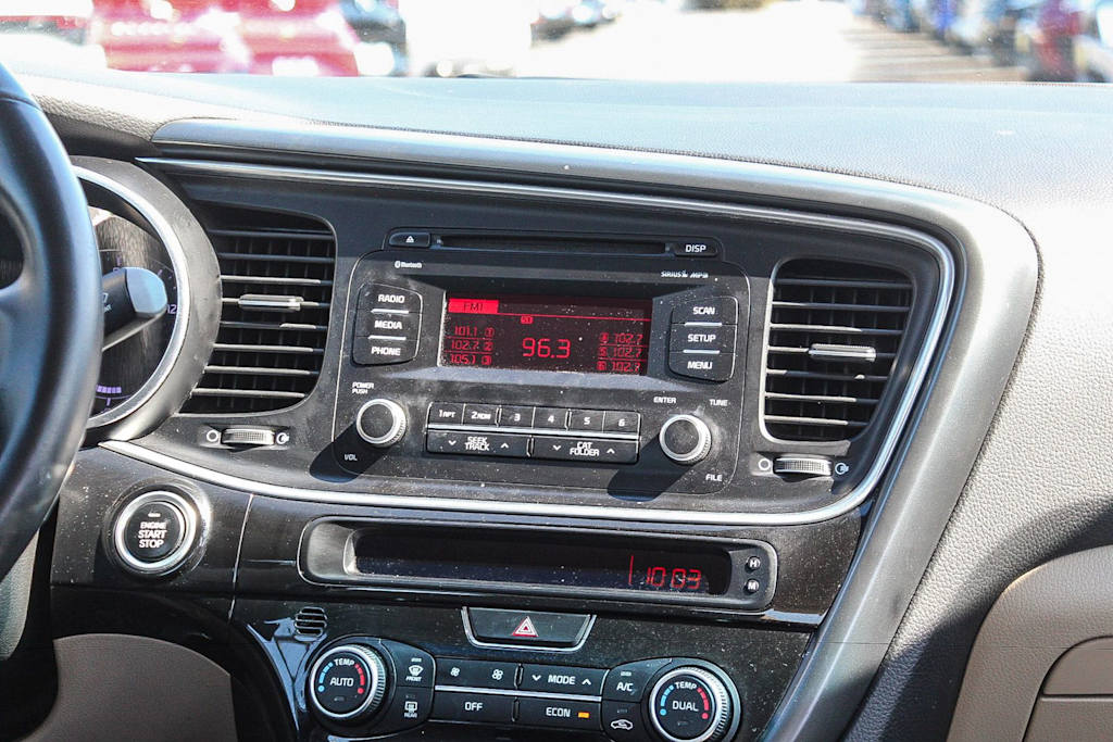 Thumbnail: 2015 Kia Optima - 14