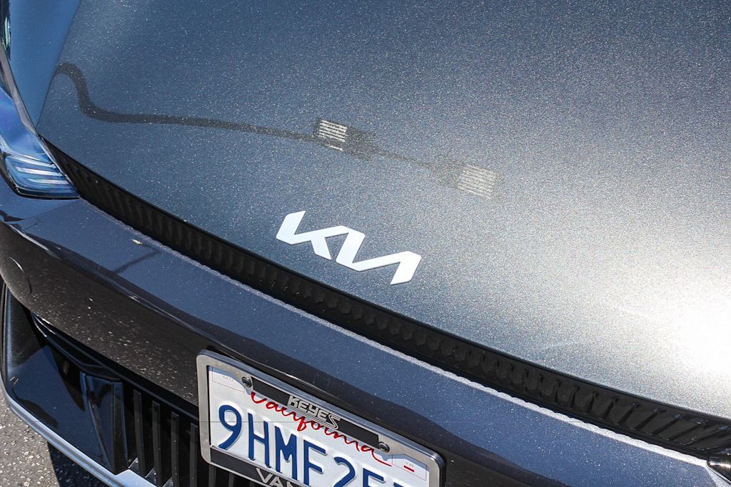 Thumbnail: 2023 Kia EV6 - 23