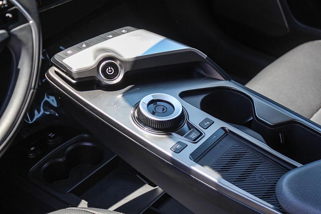 Thumbnail: 2023 Kia EV6 - 13