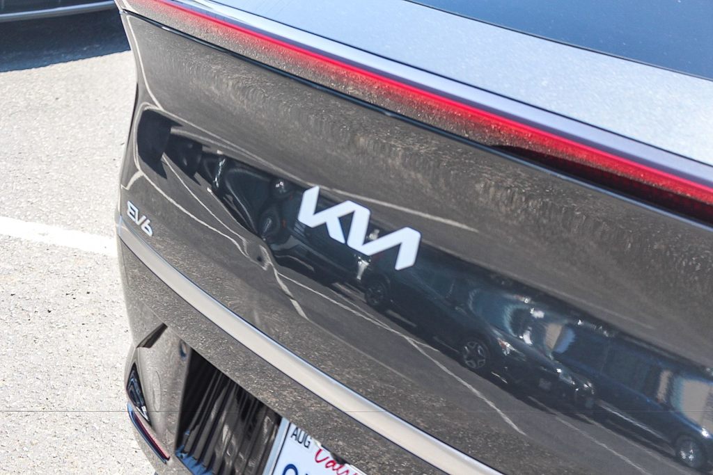 Thumbnail: 2023 Kia EV6 - 20
