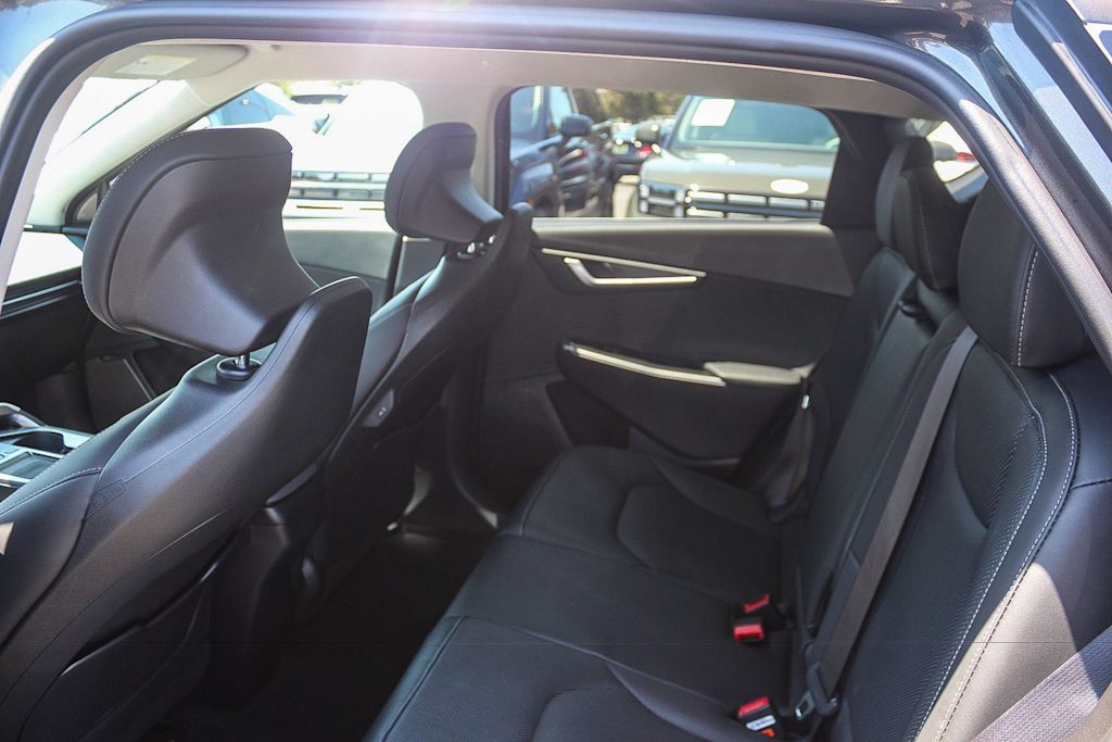 Thumbnail: 2023 Kia EV6 - 9