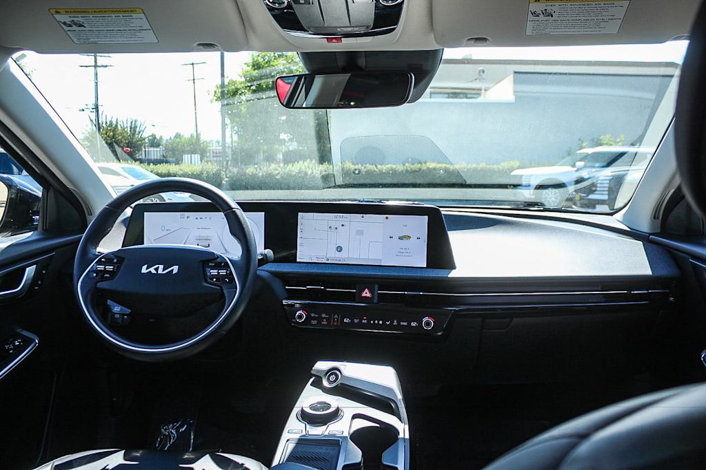 Thumbnail: 2023 Kia EV6 - 2