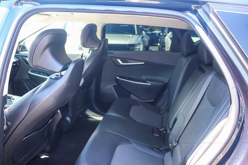 Thumbnail: 2023 Kia EV6 - 11