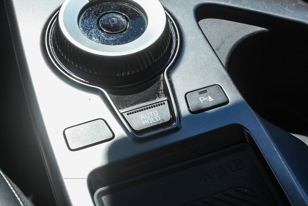 Thumbnail: 2023 Kia EV6 - 31