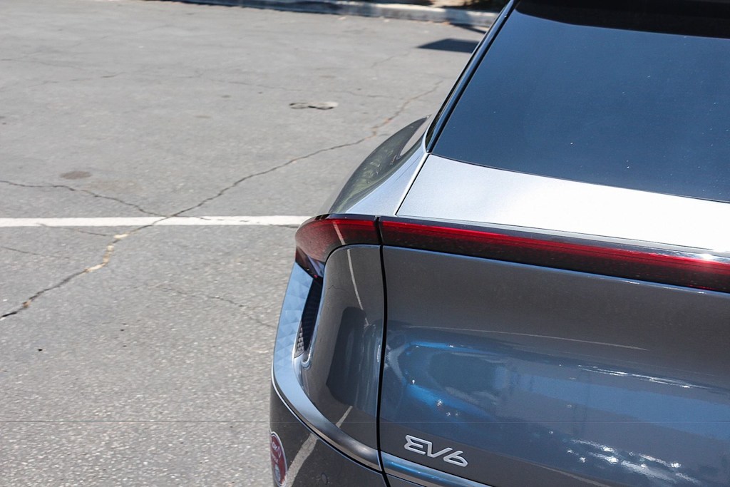 Thumbnail: 2024 Kia EV6 - 5
