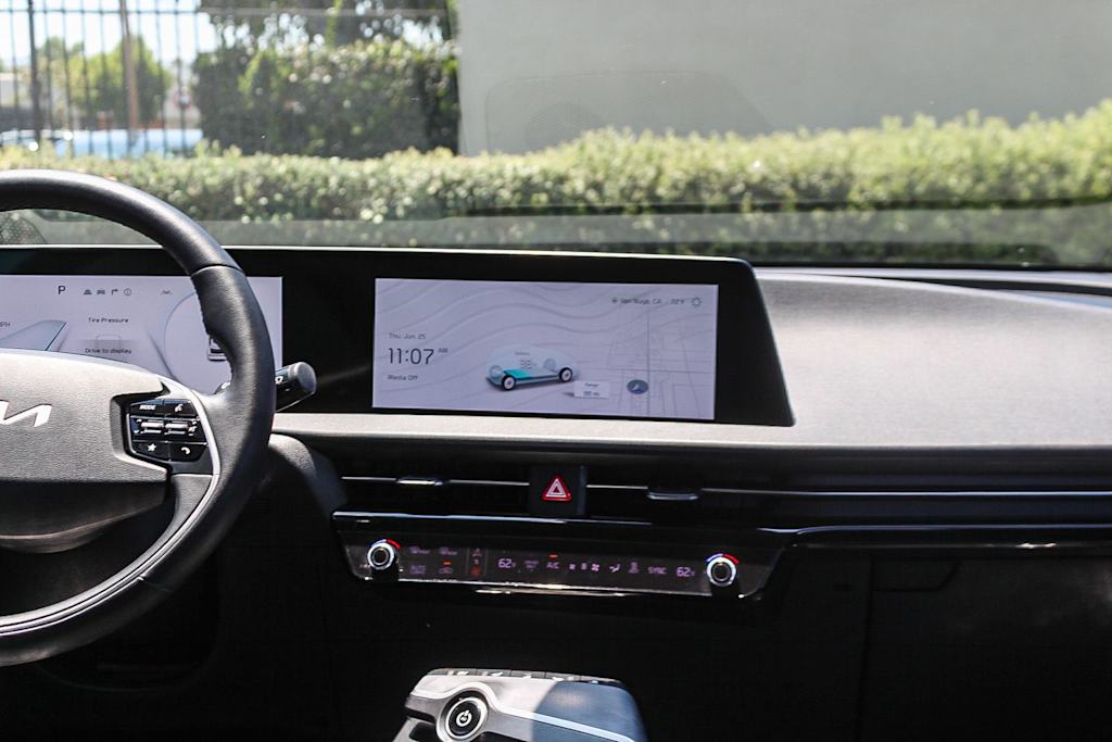 Thumbnail: 2024 Kia EV6 - 8