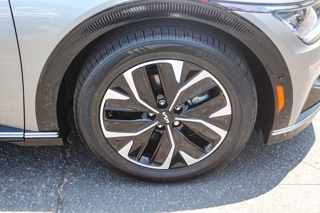 Thumbnail: 2024 Kia EV6 - 21