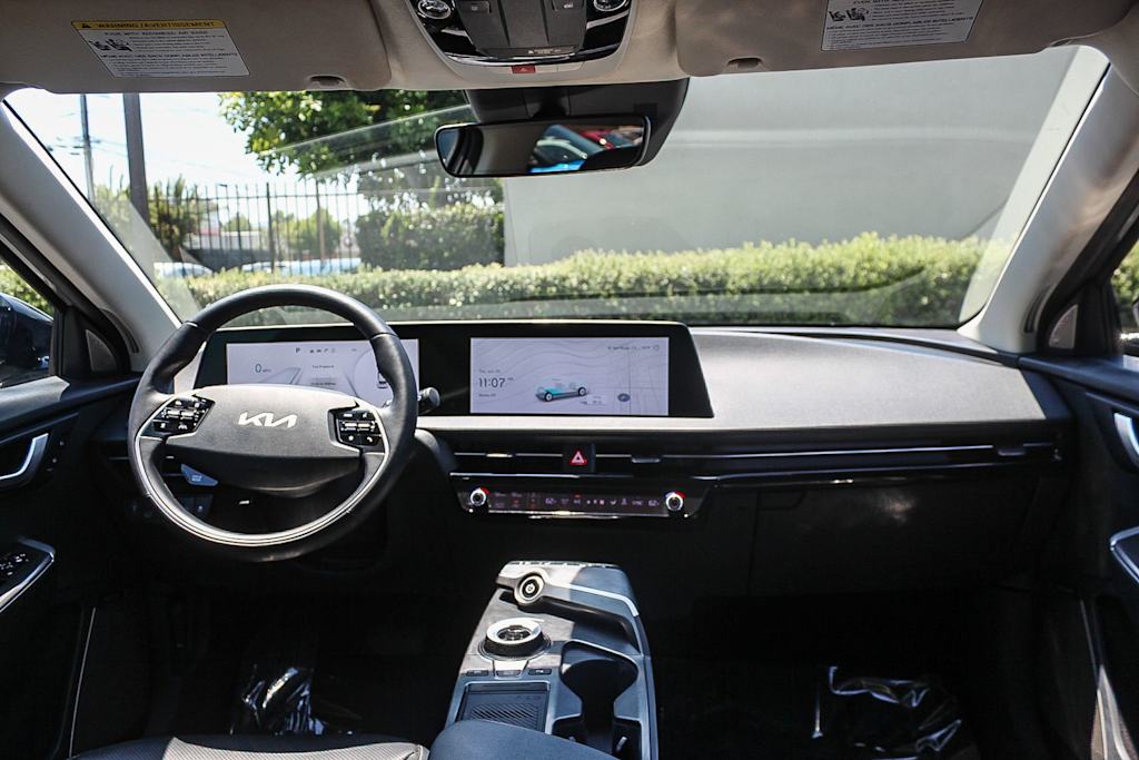 Thumbnail: 2024 Kia EV6 - 2