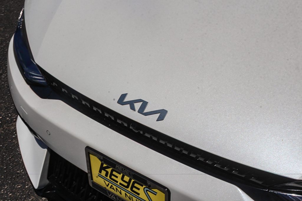 Thumbnail: 2023 Kia EV6 - 23