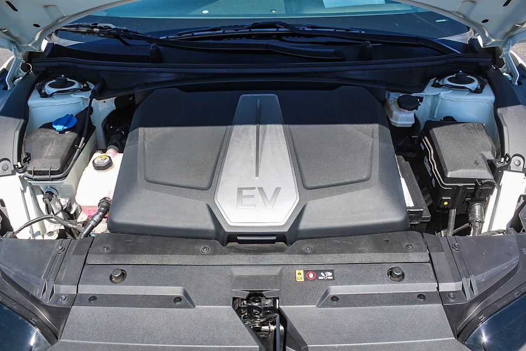 Thumbnail: 2023 Kia EV6 - 7