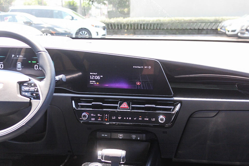 Thumbnail: 2025 Kia Niro - 9