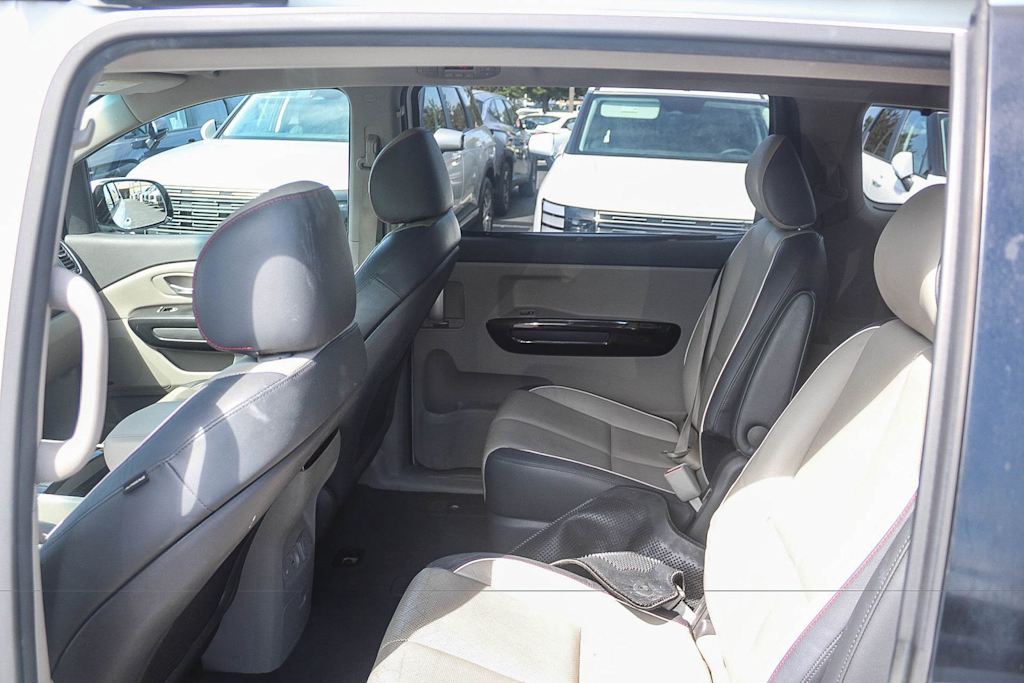 Thumbnail: 2015 Kia Sedona - 11