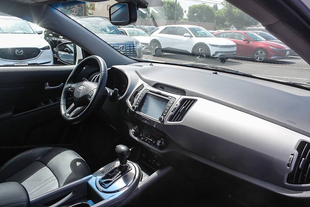 Thumbnail: 2016 Kia Sportage - 11