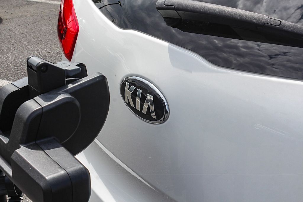 Thumbnail: 2016 Kia Sportage - 6