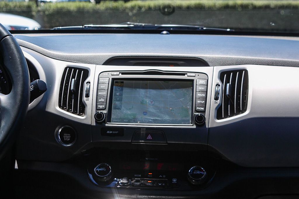 Thumbnail: 2016 Kia Sportage - 14