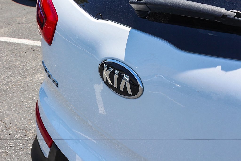 Thumbnail: 2016 Kia Sportage - 6