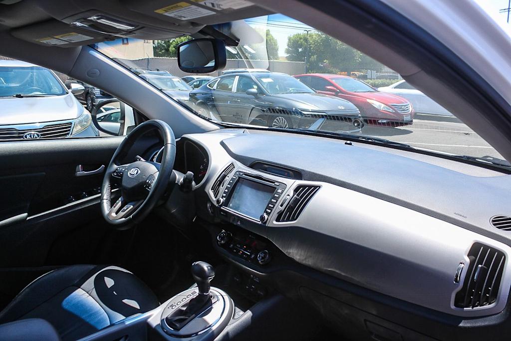 Thumbnail: 2016 Kia Sportage - 13
