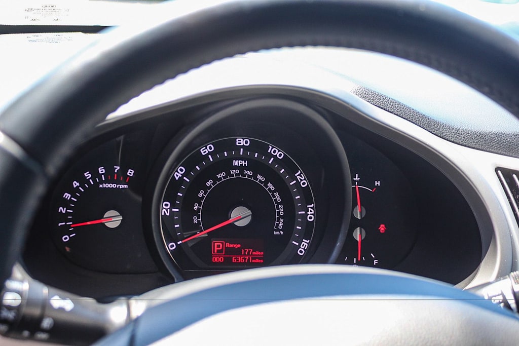 Thumbnail: 2016 Kia Sportage - 16