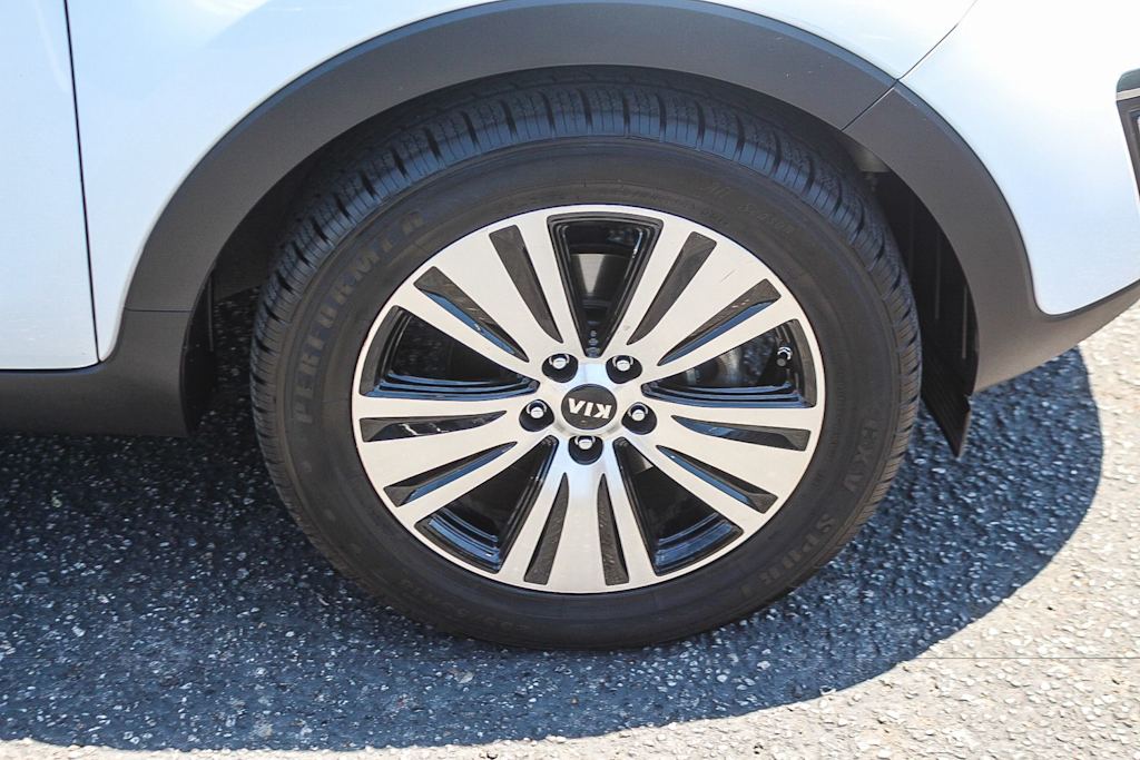 Thumbnail: 2016 Kia Sportage - 22