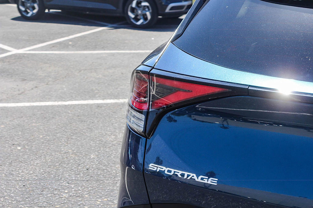 Thumbnail: 2025 Kia Sportage - 20
