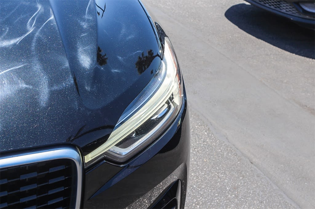 Thumbnail: 2018 Volvo XC60 - 6