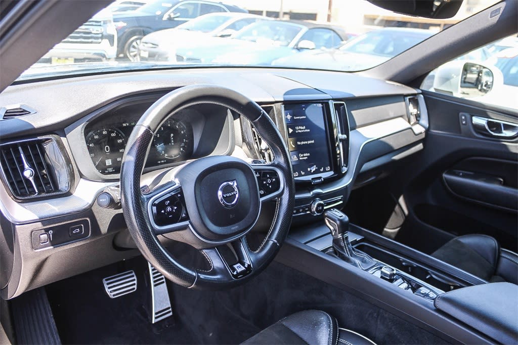 Thumbnail: 2018 Volvo XC60 - 13