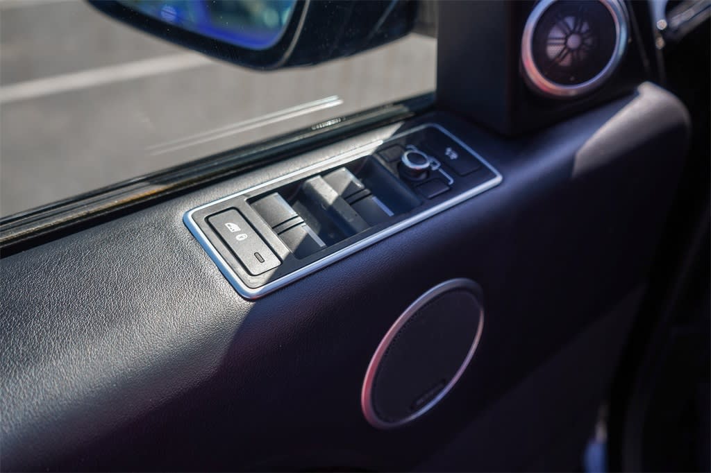 2016 Land Rover Range Rover Supercharged 26