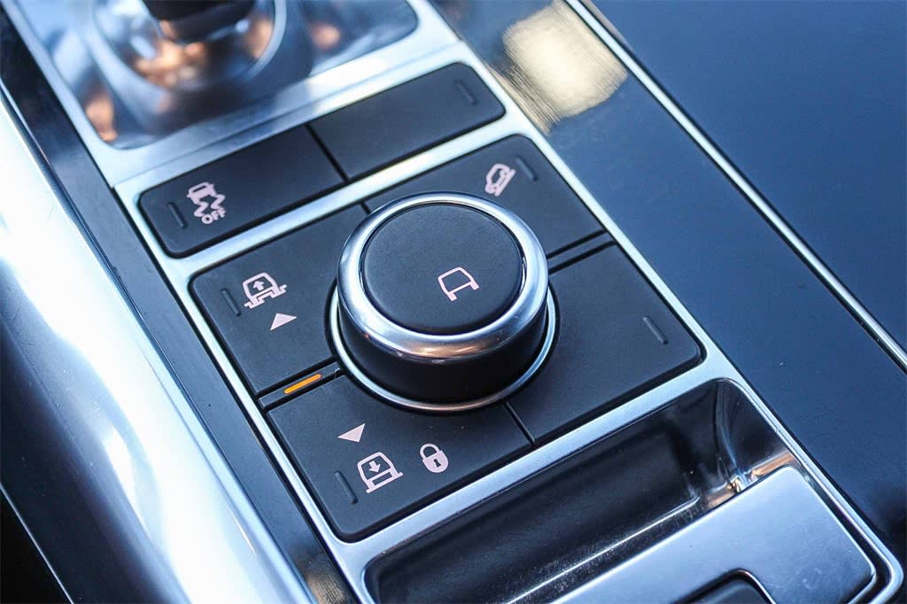 Thumbnail: 2022 Land Rover Range Rover Sport - 33