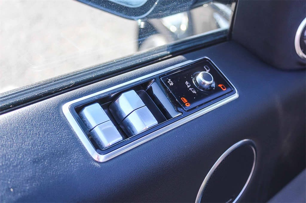 Thumbnail: 2022 Land Rover Range Rover Sport - 28