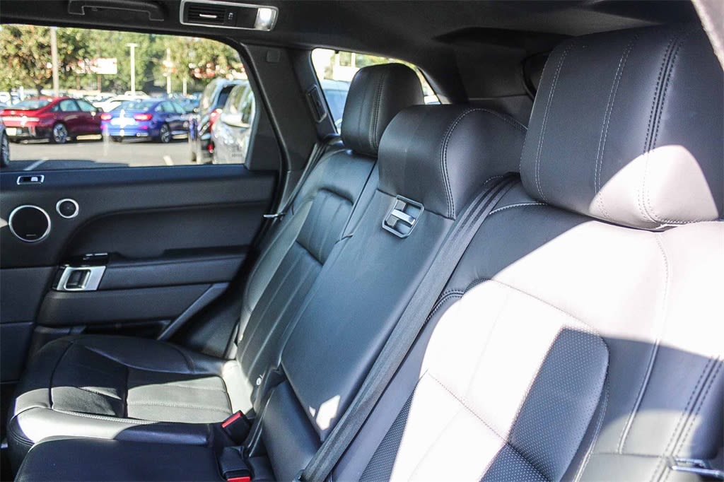 Thumbnail: 2022 Land Rover Range Rover Sport - 11