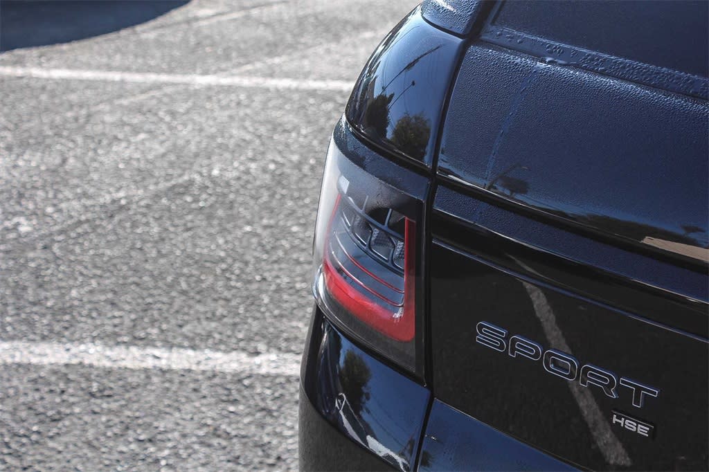 Thumbnail: 2022 Land Rover Range Rover Sport - 18