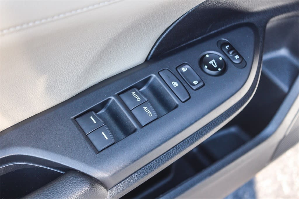 Thumbnail: 2018 Honda Civic - 25