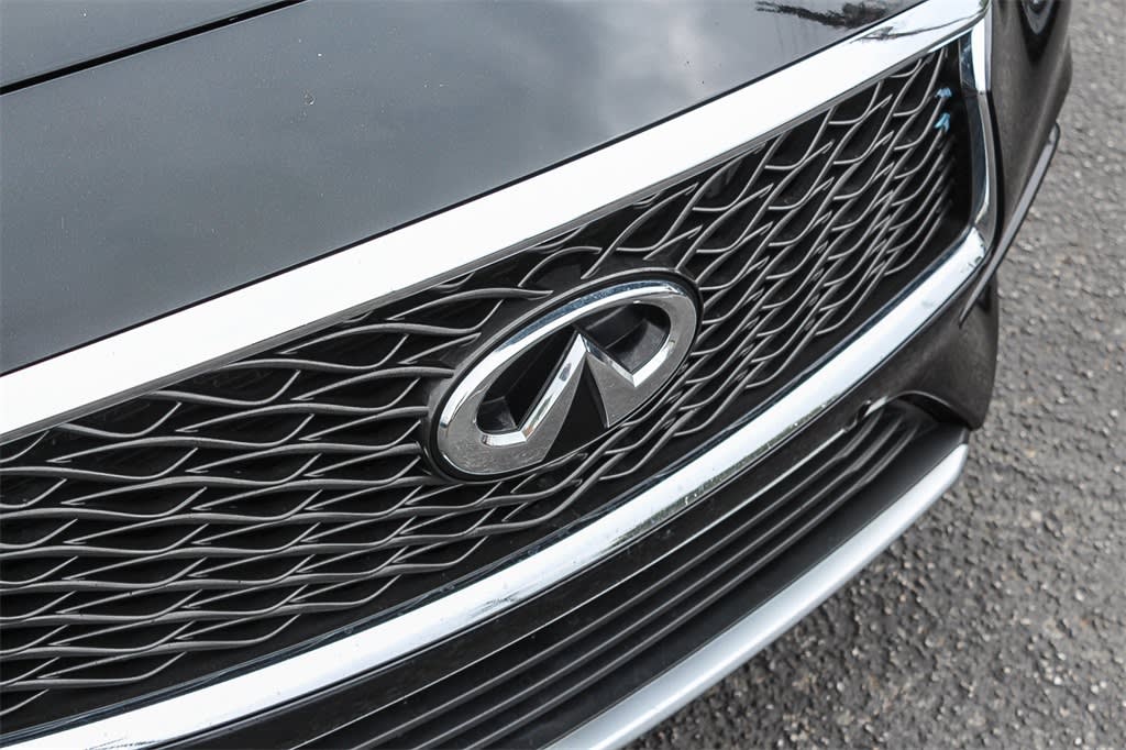 Thumbnail: 2017 INFINITI QX30 - 23