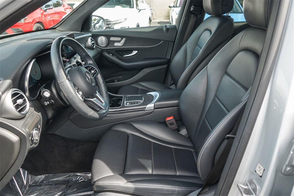 2020 Mercedes-Benz GLC 300 11