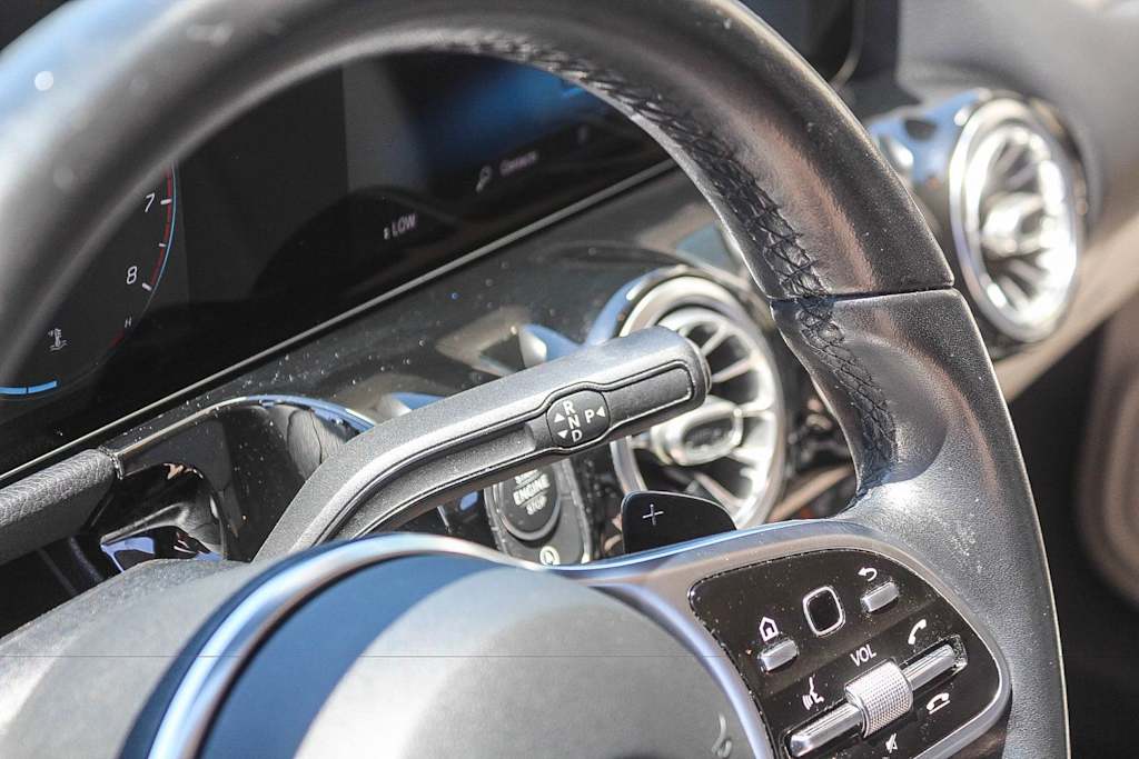 Thumbnail: 2021 Mercedes-Benz GLA - 26