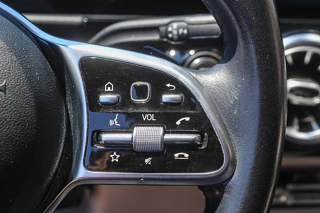 Thumbnail: 2021 Mercedes-Benz GLA - 30