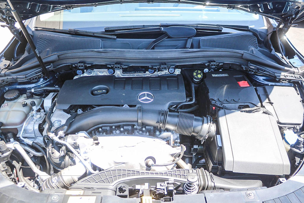 Thumbnail: 2021 Mercedes-Benz GLA - 8