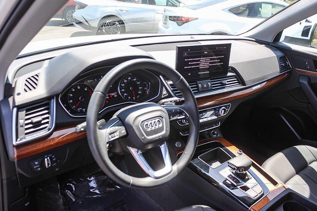 Thumbnail: 2023 Audi Q5 - 12