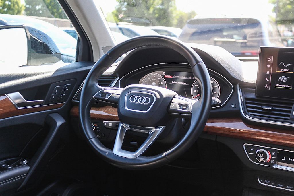 Thumbnail: 2022 Audi Q5 - 9
